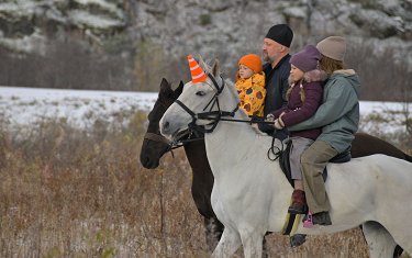 Водные прогулки по рекам и каналам Санкт-Петербурга